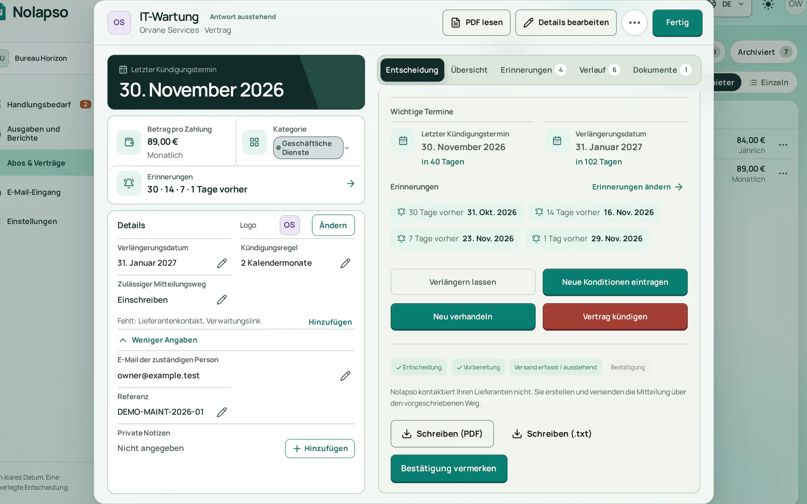 Der Entscheidungs-Tab nach einer Kündigung: das Schreiben ist als versendet erfasst, die Antwort des Anbieters steht aus, mit Schaltflächen zum Herunterladen des Schreibens und zum Erfassen der Bestätigung.