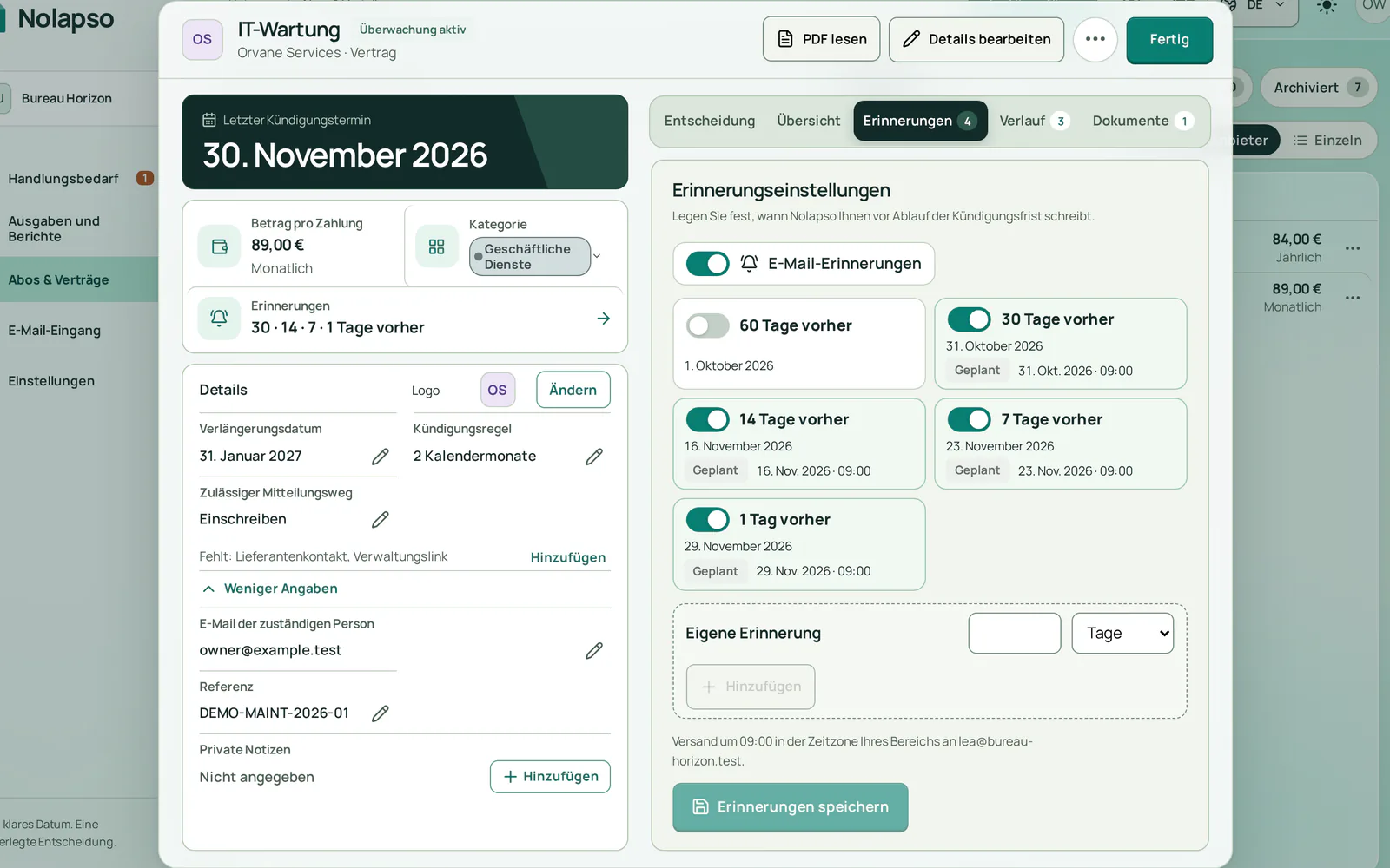 Die Erinnerungseinstellungen des Vertrags: E-Mails 30, 14, 7 Tage und einen Tag vor dem 30. November 2026 aktiv, jeweils für 09:00 Uhr geplant.